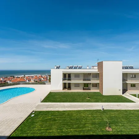 Private Condominium, Pool, Tennis & Sea View By Silver Prop 나자레