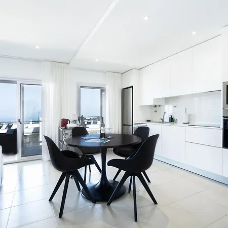 Apartment Private Condominium, Pool, Tennis & Sea View By Silver Prop Nazare