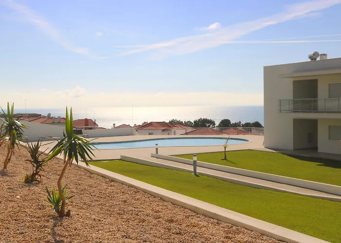 Private Condominium, Pool, Tennis & Sea View By Silver Prop Nazaré